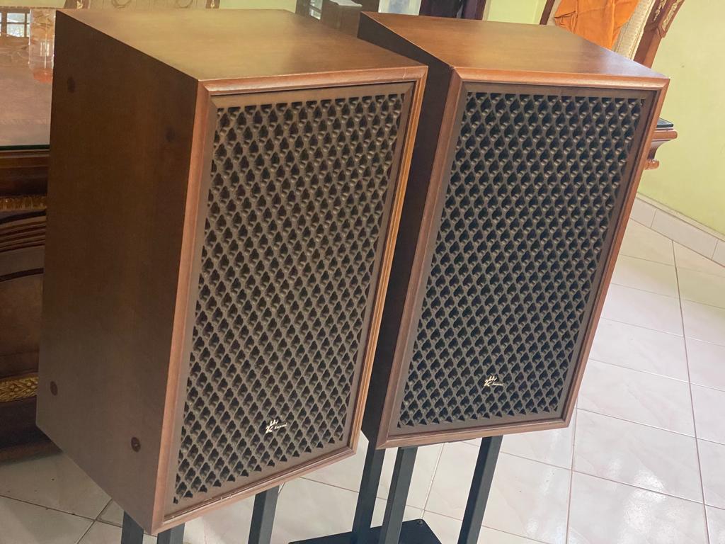 Vintage Sansui SP-2002 speakers  16cffb10