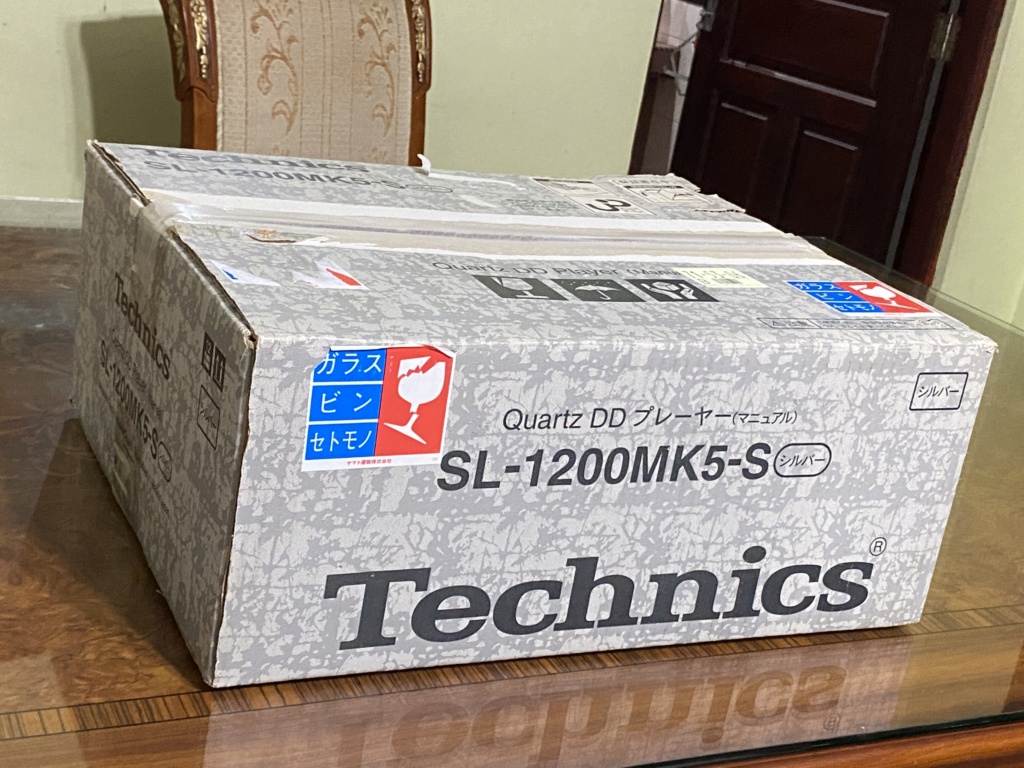 Technics SL1200 MK3 & MK5 turntables  8fe55010