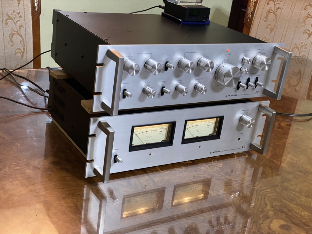 Pioneer M-73 & C-73 pre n power amplifier A4e4b010