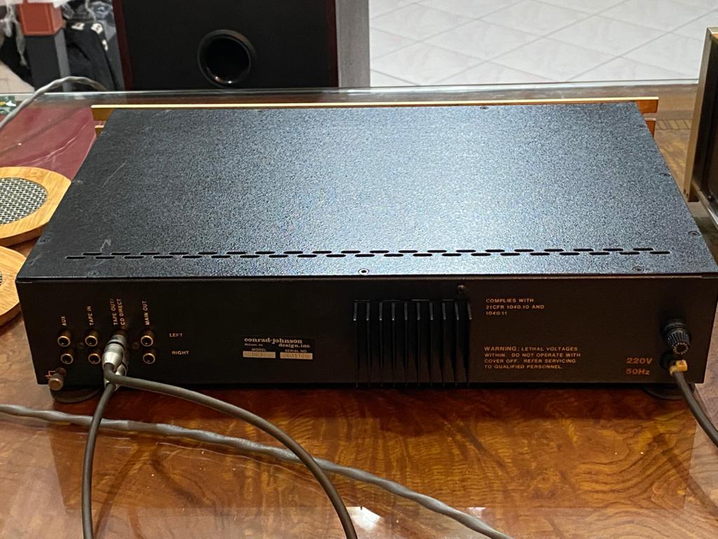 Conrad-Johnson DF-1 CD player original 240v Jc410