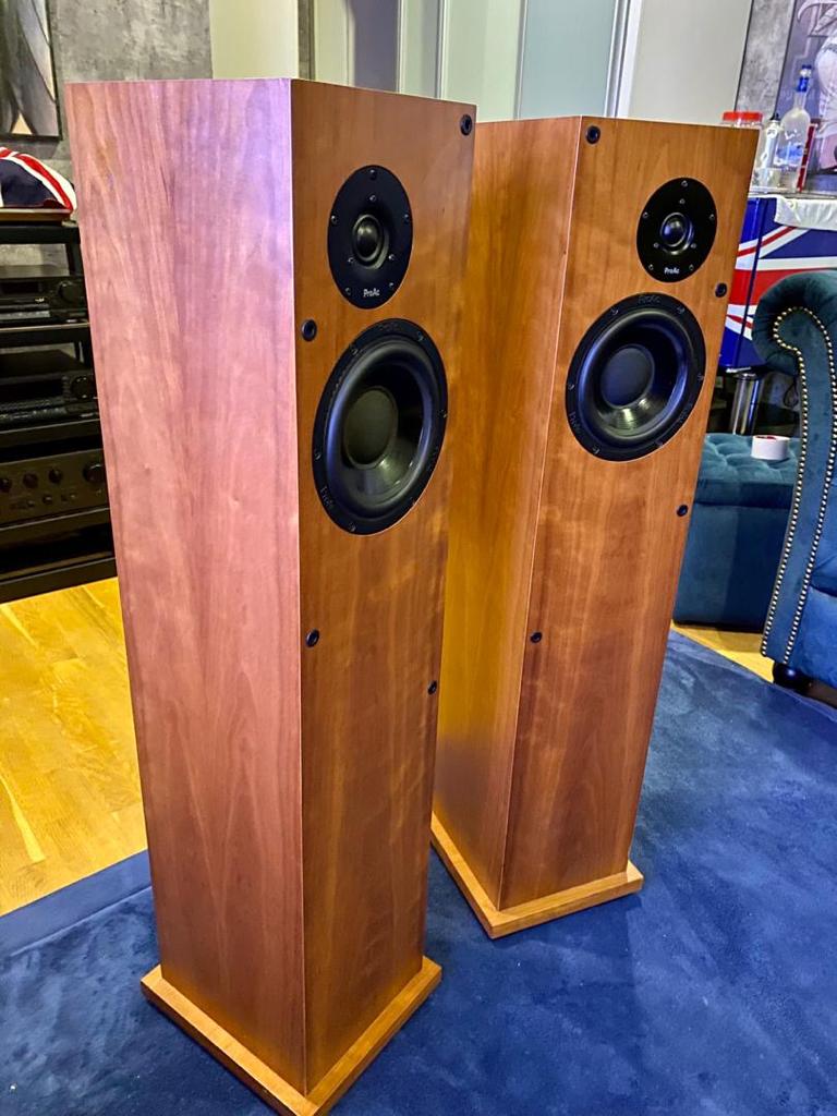 Proac Response D25  Speakers W/ BOX P122