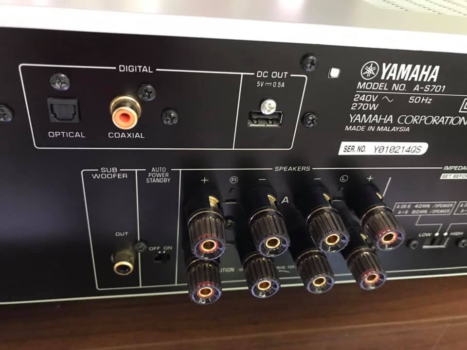 (SOLD)Yamaha A-S701 Stereo integrated amplifier with built-in DAC (Silver) Y7611