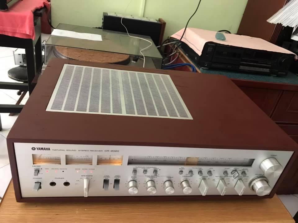 Am fm stereo receiver. Yamaha CR-2020. Yamaha CR.
