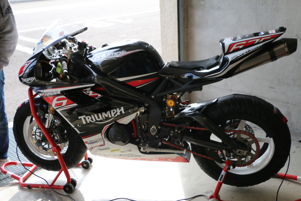 TRIUMPH DAYTONA 675 2009 18300KMS 7800EUROS 2020_015