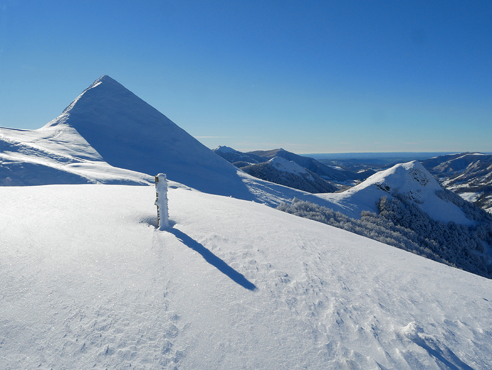 Massif du Cantal - serie Raquet12