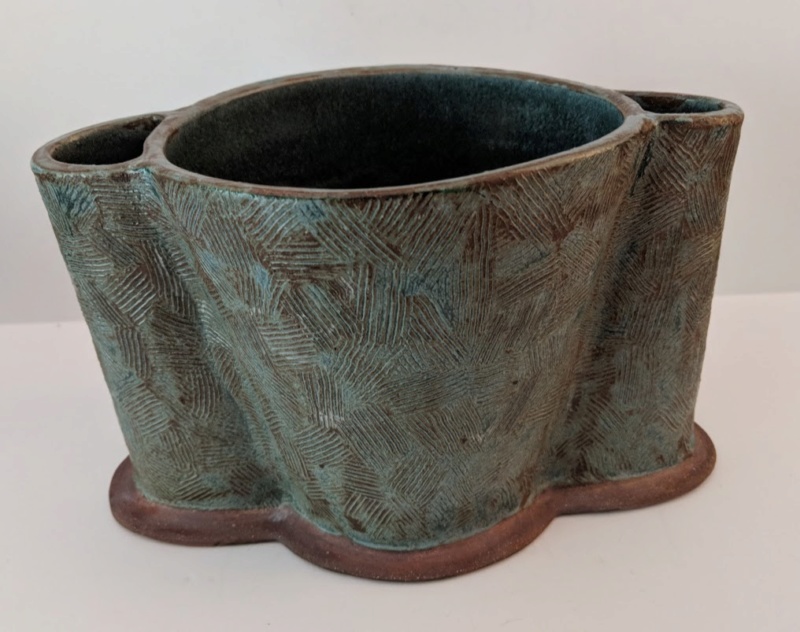 Anyone recognize style/signature of this vase? Arts and Crafts? Img_2018
