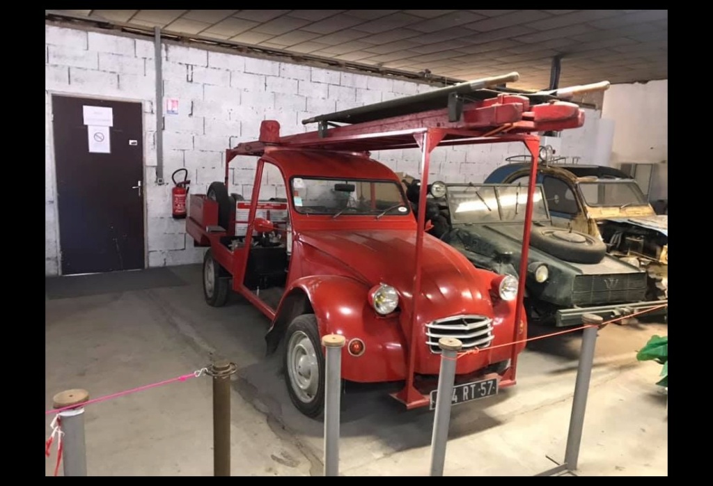 LA 2 CV PERMET TOUT      3 Sans3674