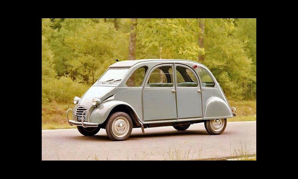 LA 2 CV PERMET TOUT  5 Sans4195