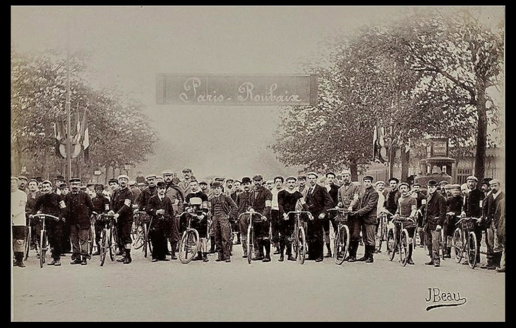 Départ du Premier PARIS-ROUBAIX de l'histoire du cyclisme. Sans4590