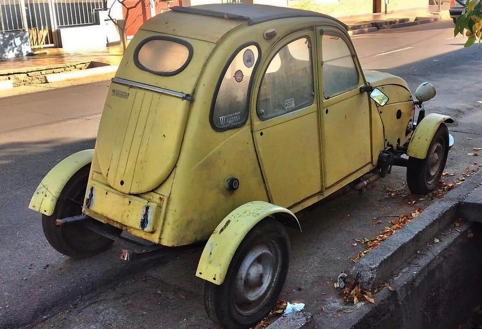 LA 2 CV PERMET TOUT  7 Sans5435