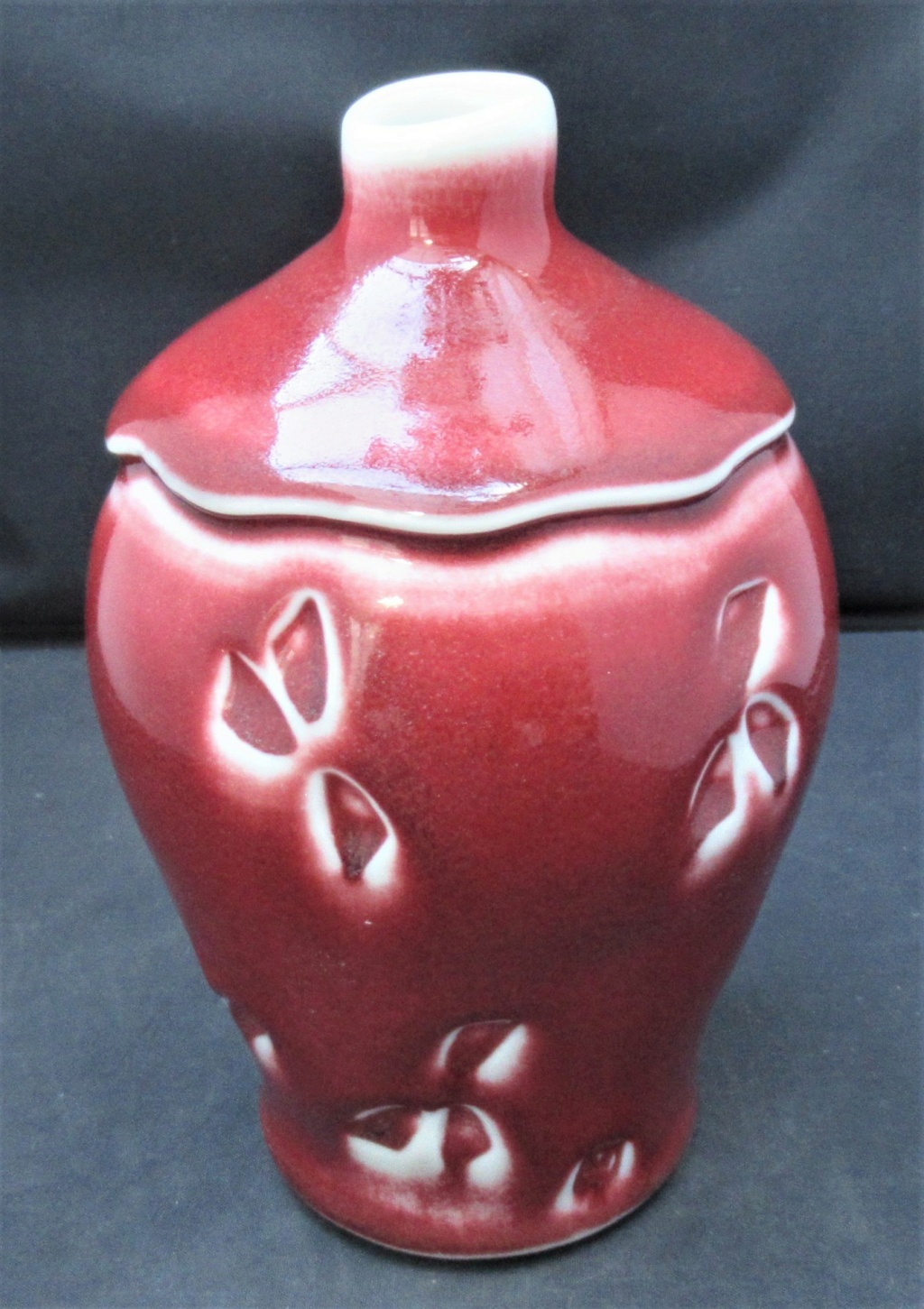Sang de boeuf glazed porcelain vase, Matthew Blakeley  Img_9410