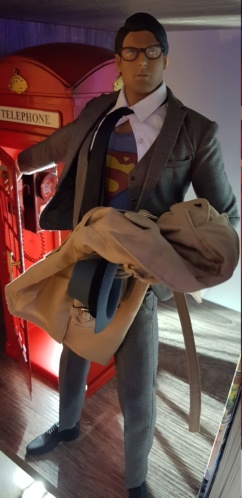 Clark Kent (1978) Superman mini-Diorama using the new TALL M36 Phicen [WIP]  20181115