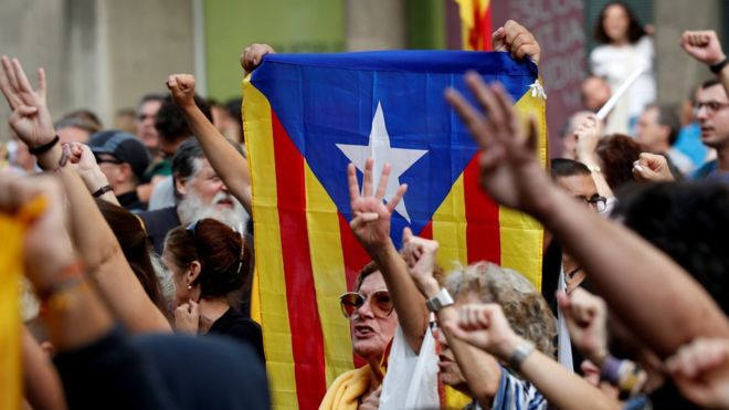 Catalonia leaders jailed for sedition by Spanish court _1092210