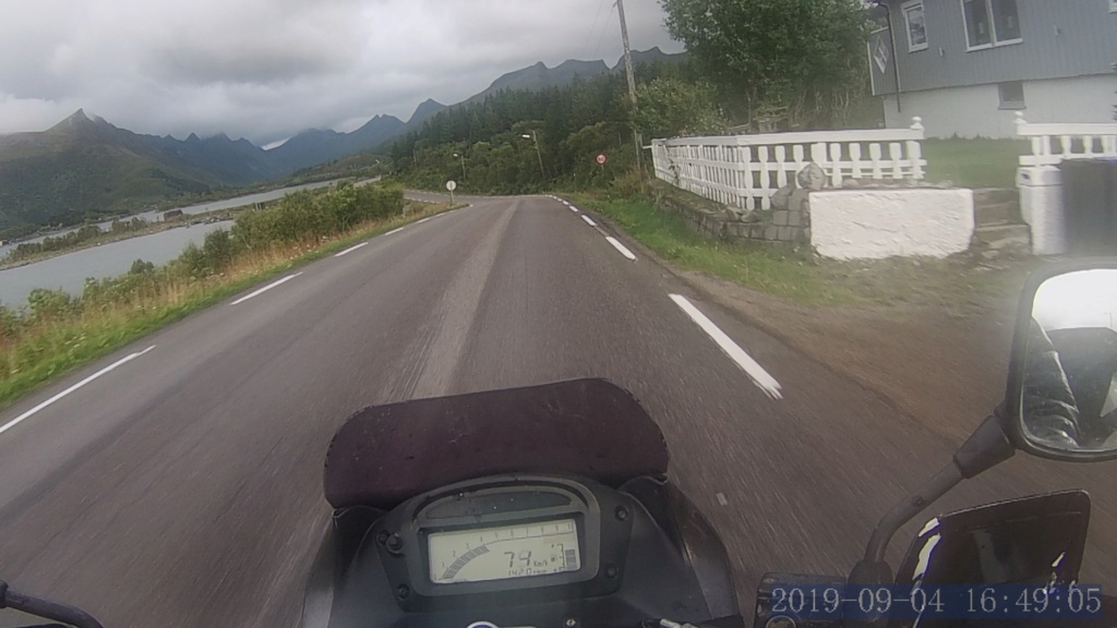 [CR] Road trip en A2 : Nordkapp, pays Baltes, Autriche… Norm0049