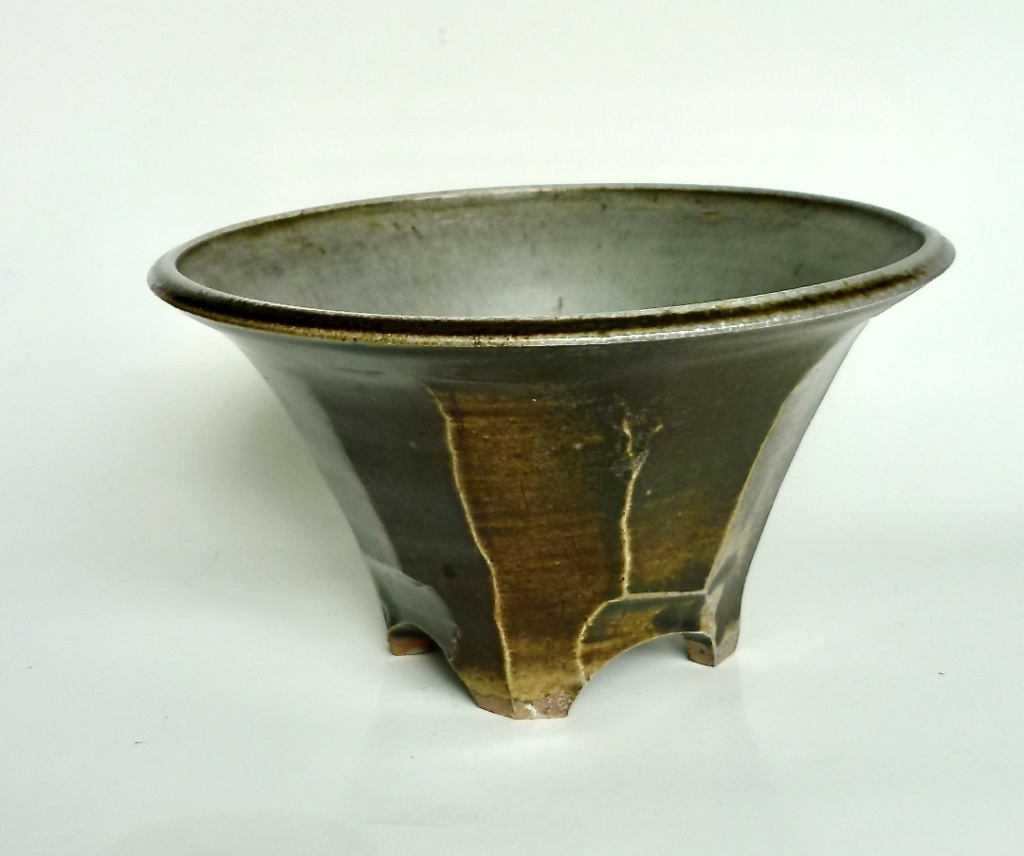 Need help identifying studio pottery mark 1bcf0111
