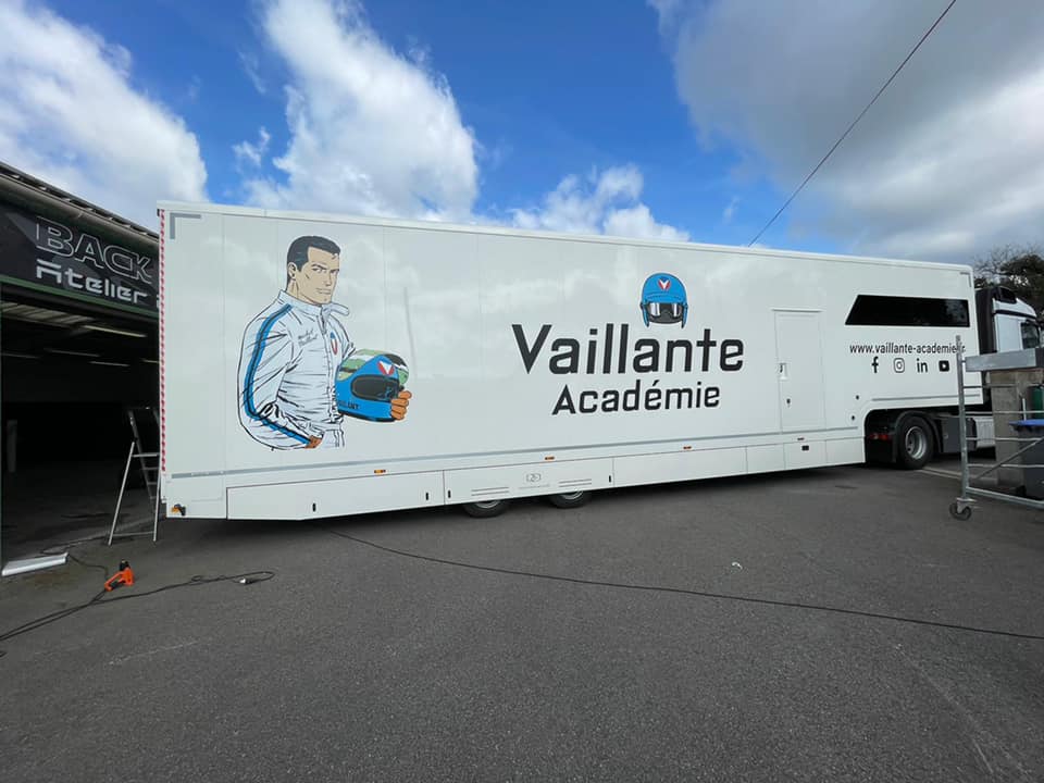 Les camions et Jean Graton Vailla14