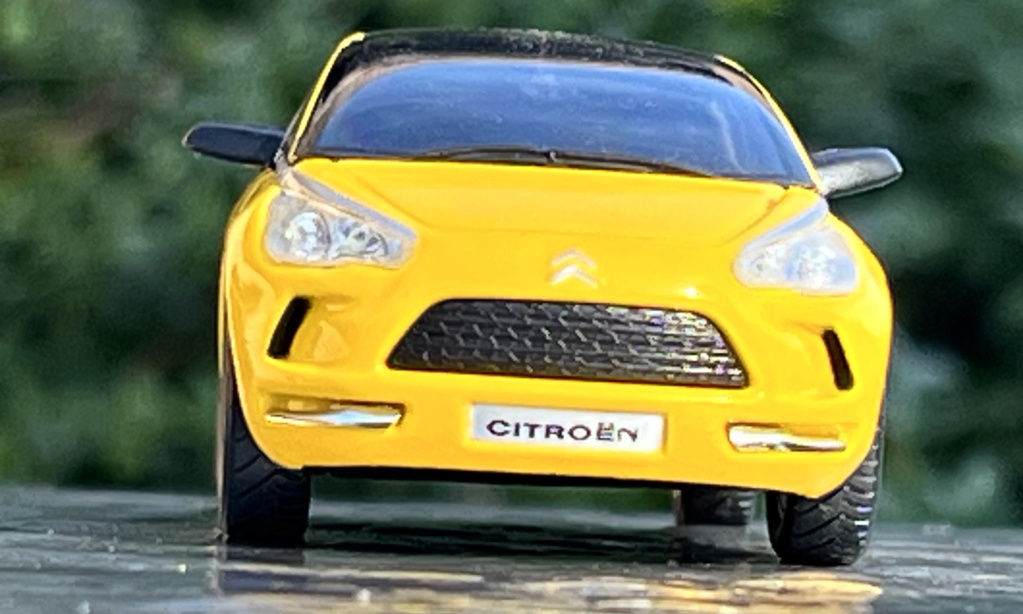 2005 - Citroën C-SportLounge, l’esprit Grand Tourisme  Img_2910