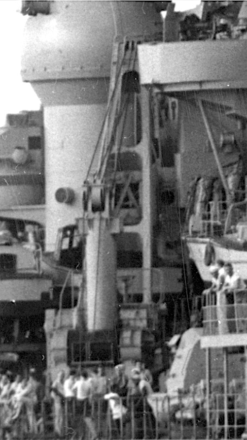 [Recherche] Documentation sur les grues du Prinz Eugen Grue_b10