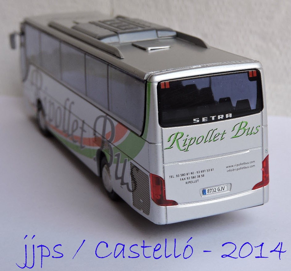 Colección " jjps " de maquetas civiles - Página 11 Bus_ri17