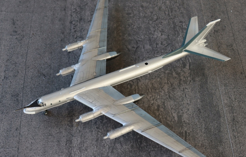 1/144 - TUPOLEV TU95 MS BEAR - ZVEZDA - EN COURS - Page 2 Img_9247