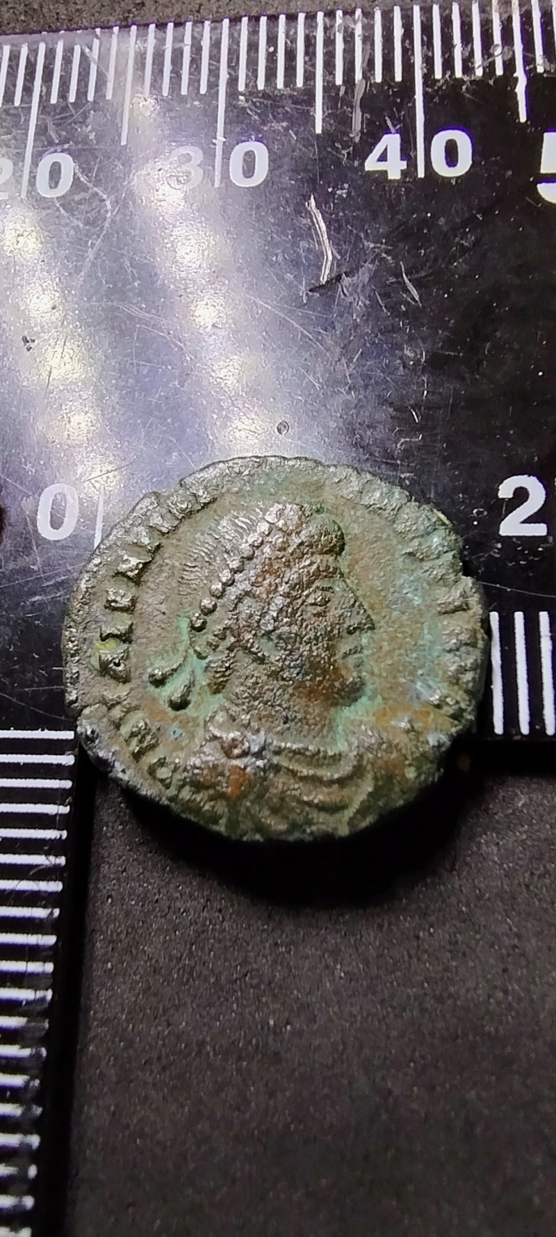 AE3 de Valentiniano I. SECVRITAS REIPVBLICAE. Alejandría Img_2058