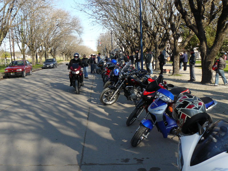 CARAVANA SOLIDARIA A PIPINAS 00811