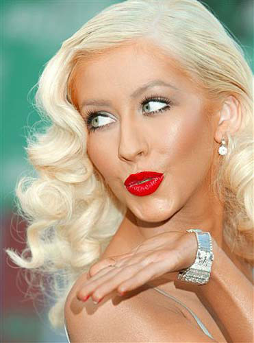   Christina Aguilera ......  .... Christ22