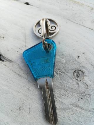 Trouvé clé sur parking 15413211
