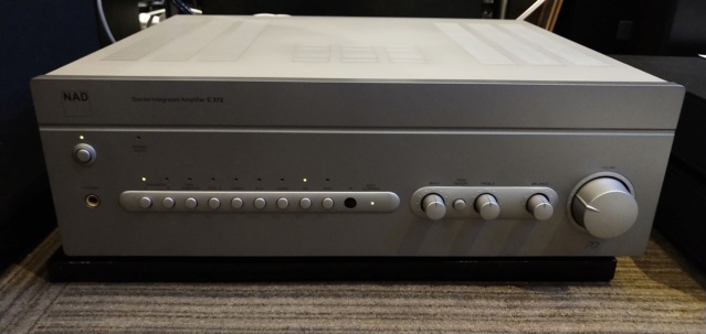 NAD C-372 Integrated Amp (Sold) Img_2160