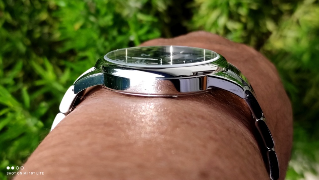 Quelle montre design moderne, mouvement non clone d'ETA2824 pour 3-4000€ Img_2490