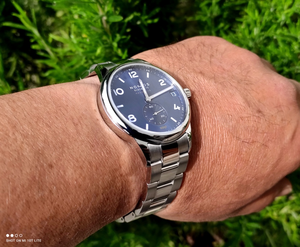 Quelle montre design moderne, mouvement non clone d'ETA2824 pour 3-4000€ Img_2493