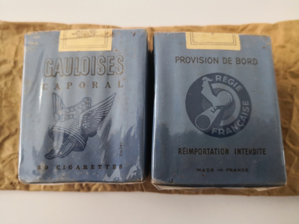 Paquets cigarettes Gauloises à identifier et dater Img_2341