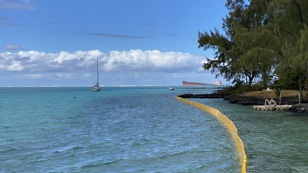 Décollage d un bateau - "Mauritius Kite Dream" All in One  - Page 10 21549510