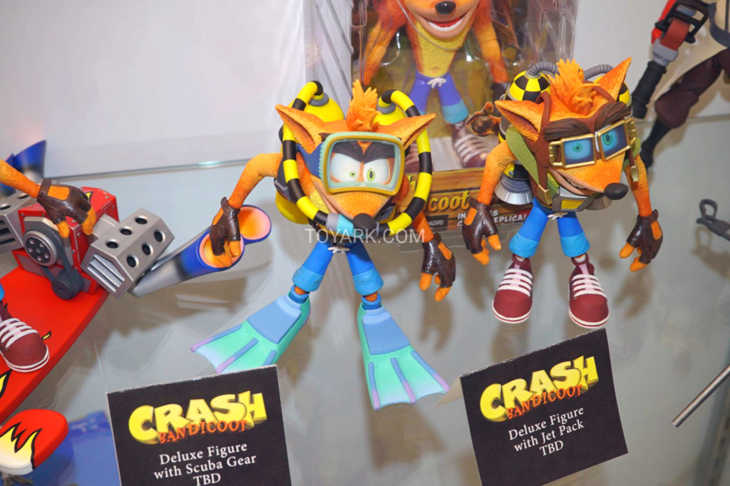 NECA - Crash bandicoot Dsc09610