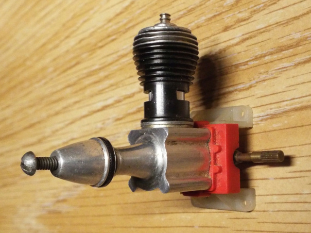 VIntage Avion .049 Cox P-51 mustang control line model 1967. Cox_0437