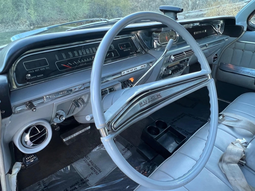 buick - Une luxueuse Buick Electra 225 Limousine 1962. 1962_b25