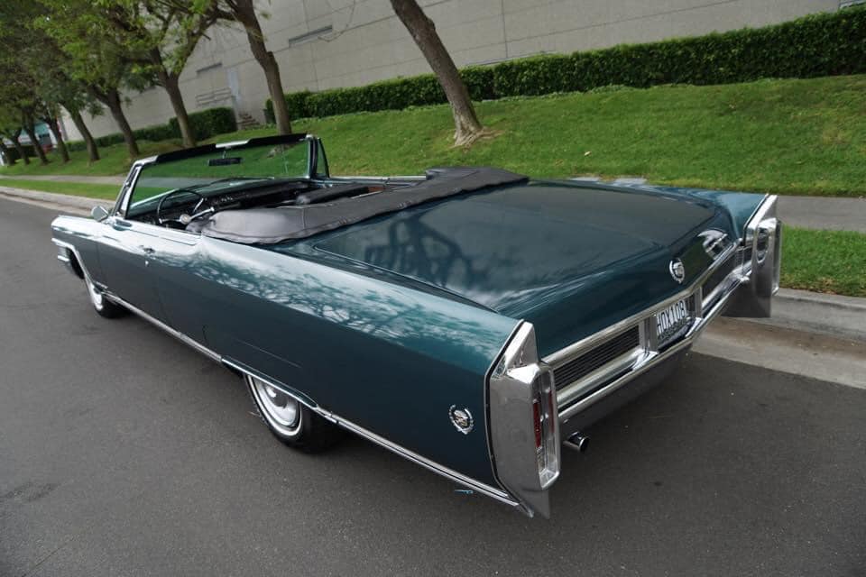 La très énorme Cadillac Eldorado convertible 1965. 1965_c10