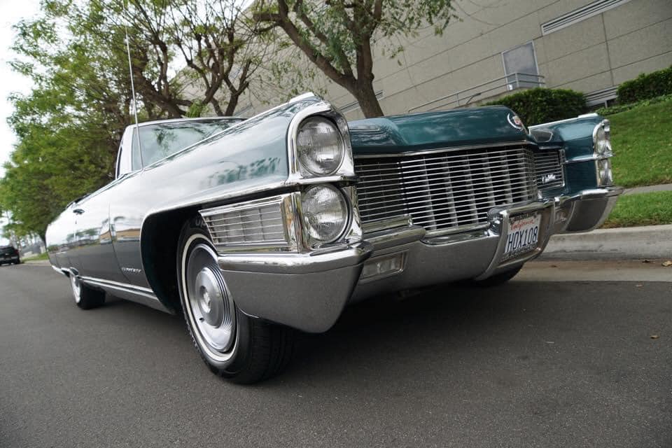 La très énorme Cadillac Eldorado convertible 1965. 1965_c16