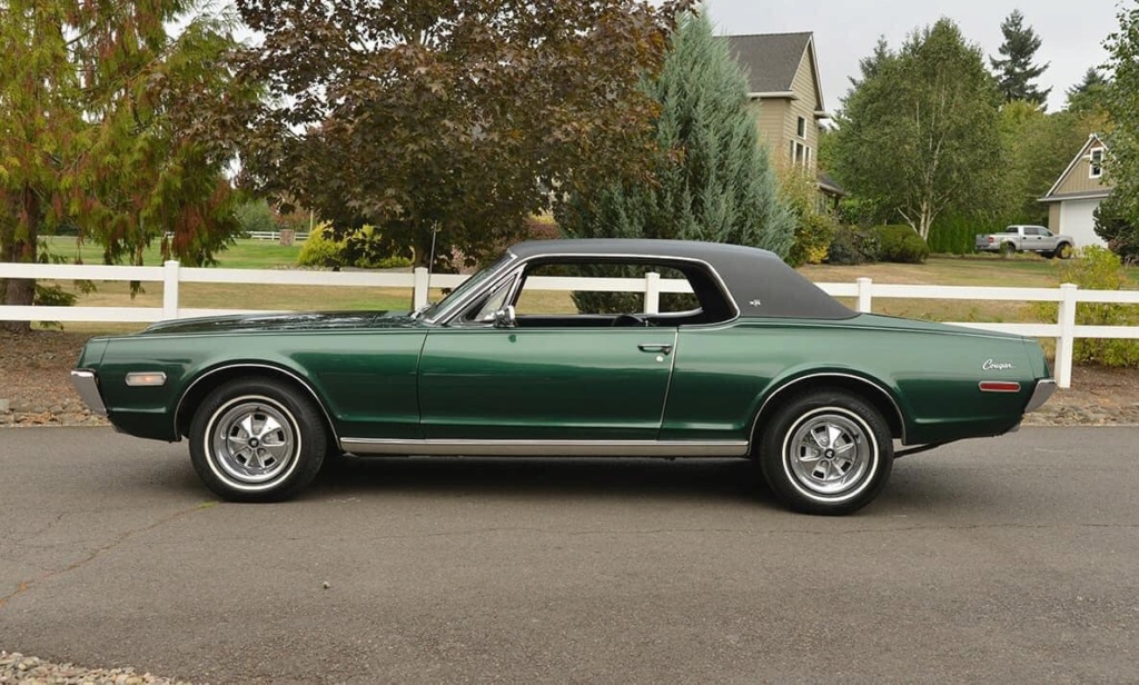 Un super beau Mercury Cougar XR7 1968. 1968_m36