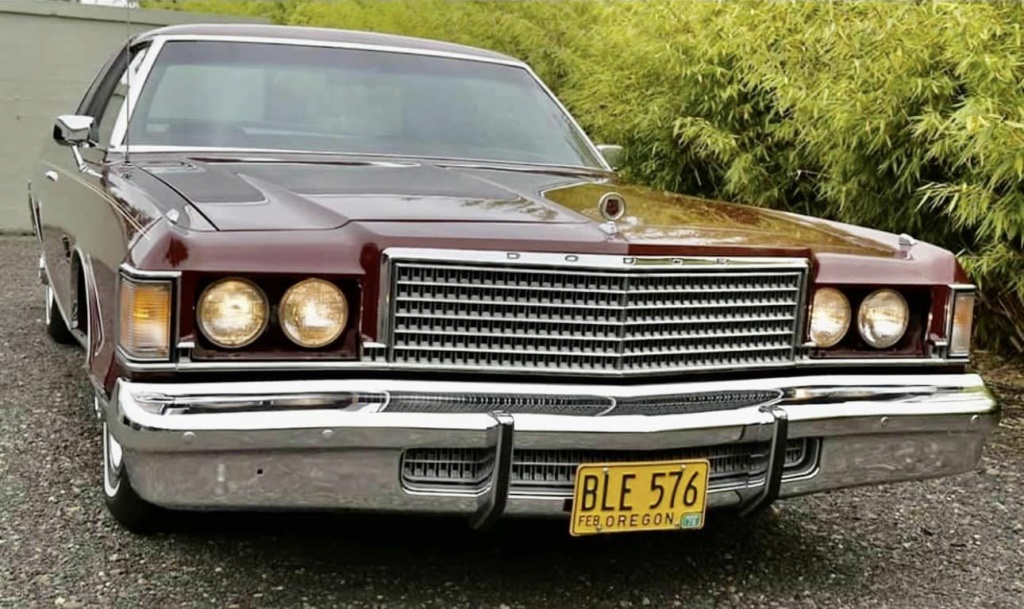 Un gros Dodge Royal Monaco Brougham 1977. 1977_d13