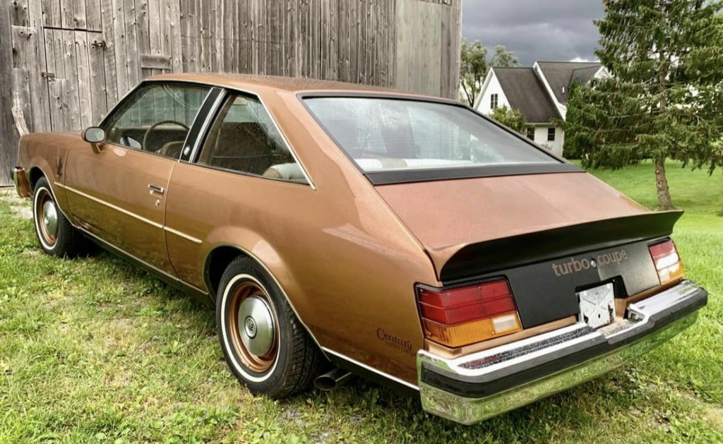 Un autre modèle rare: Le Buick Century (Turbo Coupe) 1979. 1979_b15