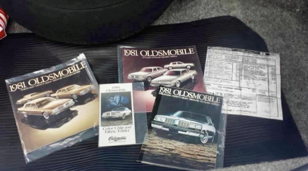 Un autre échec de GM; La Oldsmobile Delta 88 Royale "Diesel" 1981. 1981_o21