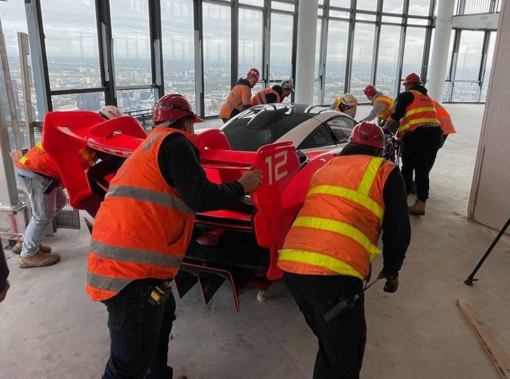 monte - Quand t'est riche, tu monte ta Mclaren Senna GTR a ton penthouse du 57e étage !!! Gtr_810