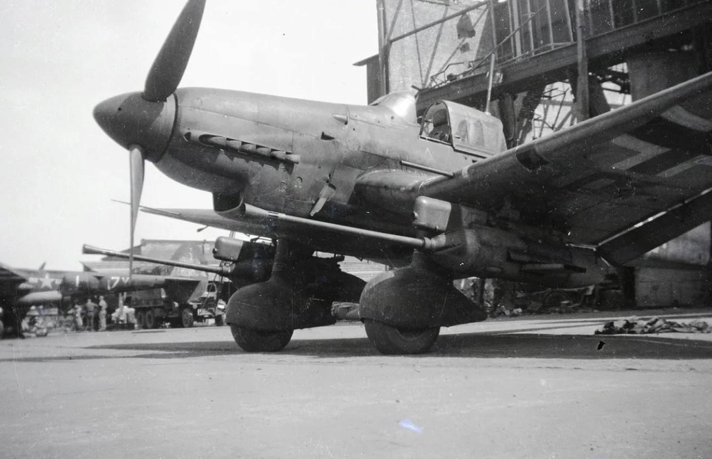 [Border Model] 1/35 - Junkers Ju 87 G Stuka - Page 3 Ju8710