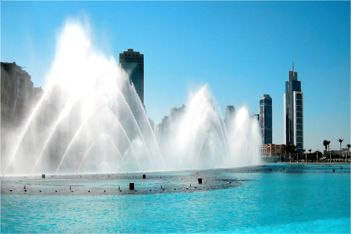 [Architecture_et_Graphisme]  ☞ La fontaine dansante (Dubaï) La_fon11