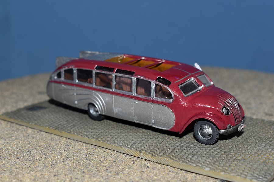 Opel Blitz bus "StraBenzepp Essen" Fin_124