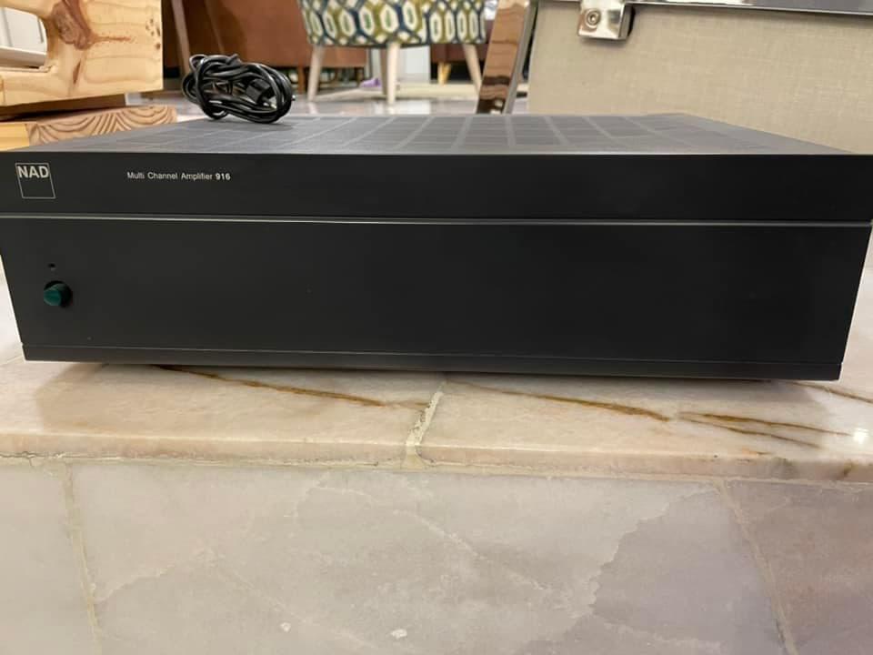 NAD 916  power amplifier  Front12