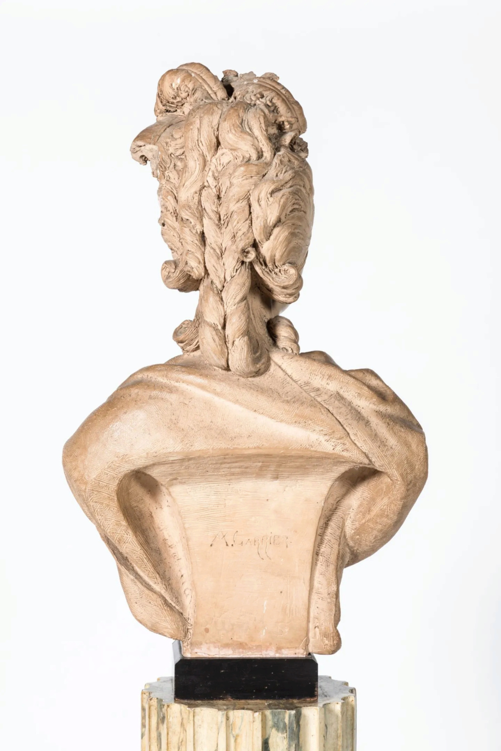 Bustes de Marie Antoinette par Albert Ernest Carrier de Belleuse Tzolzo72