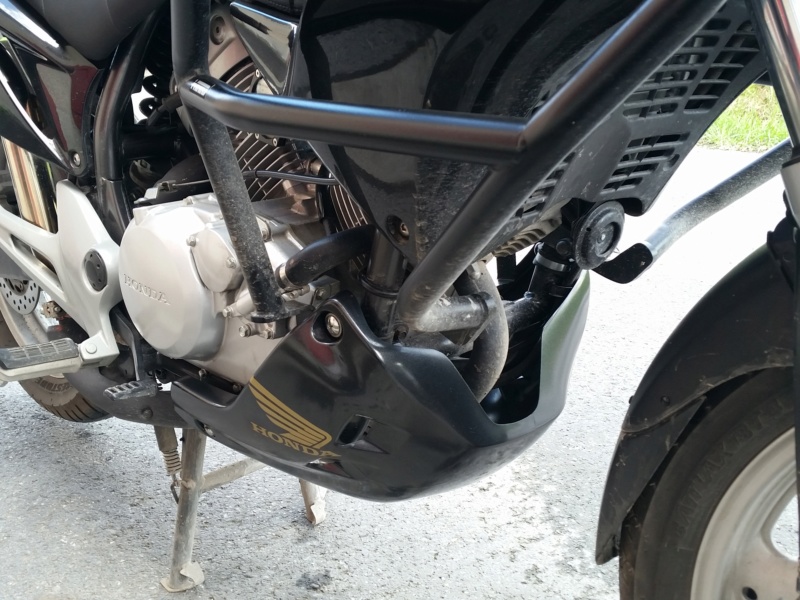 [TUTO] Installation sabot moteur Honda Varadero 125 20190320