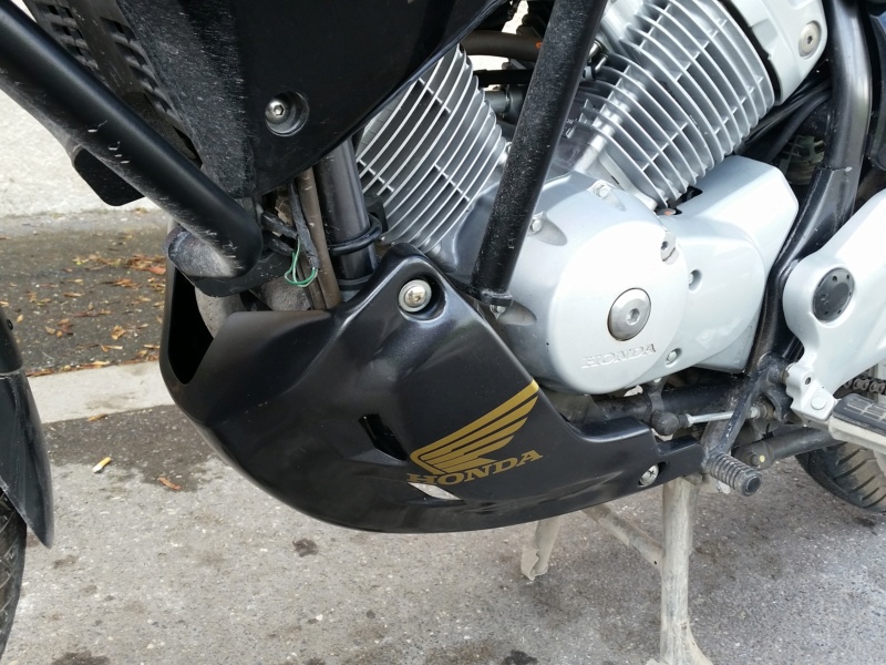 [TUTO] Installation sabot moteur Honda Varadero 125 20190321